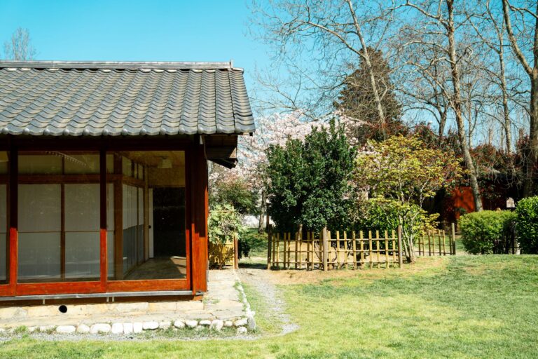 Comment créer un jardin japonais harmonieux et serein ?